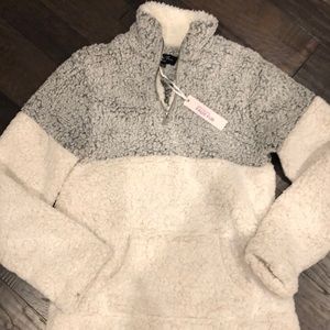 Super soft Sherpa zip up!